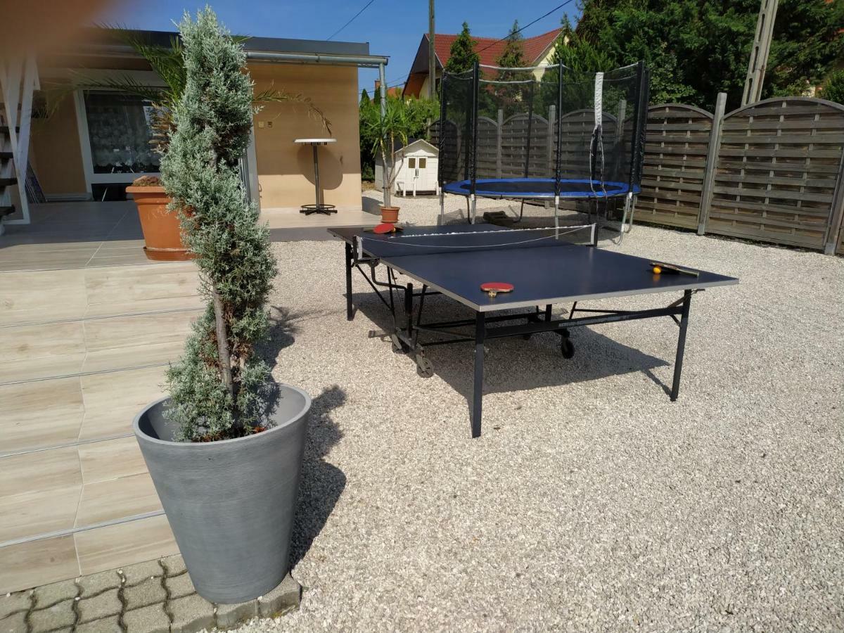 Orient Relax Garden Διαμέρισμα Keszthely Εξωτερικό φωτογραφία